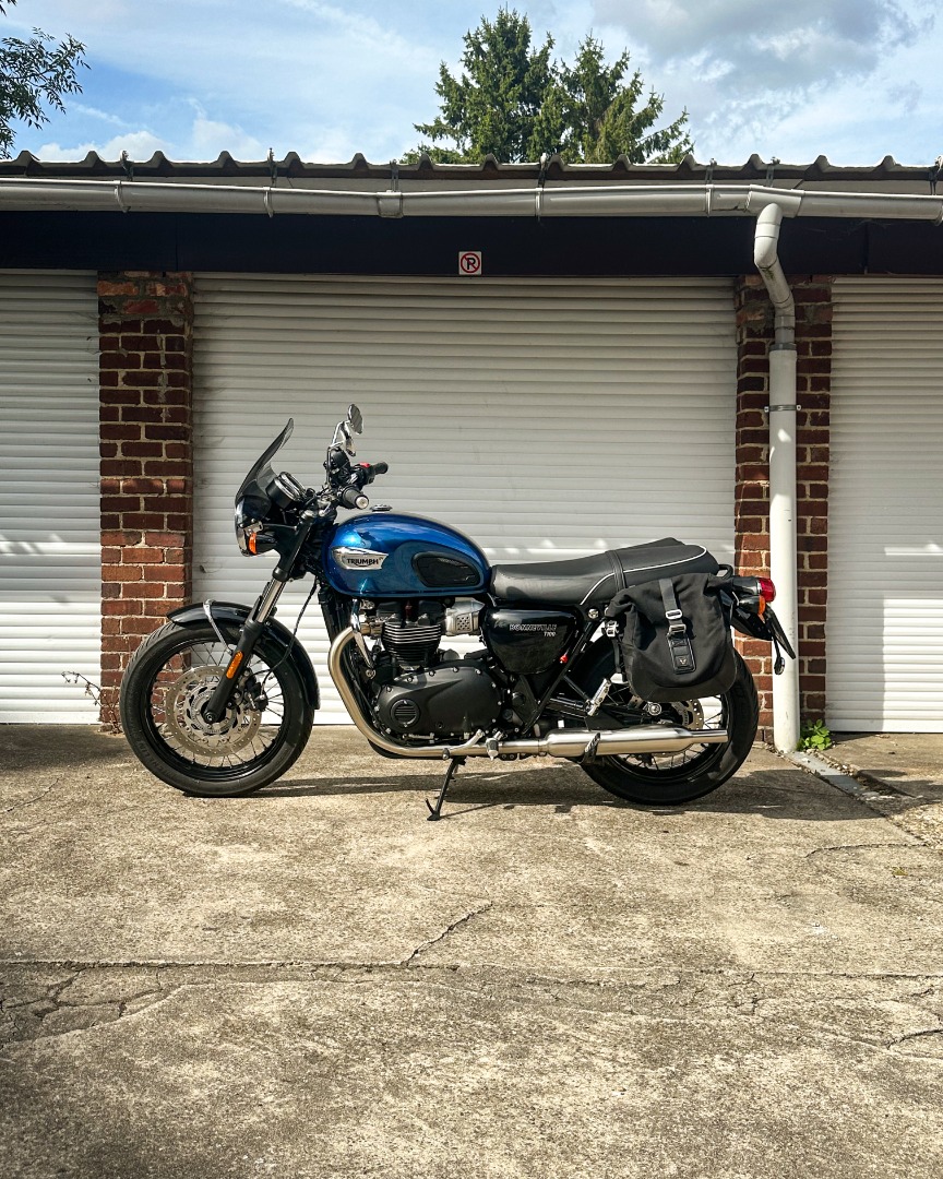 Bonneville T100 Chrome Edition