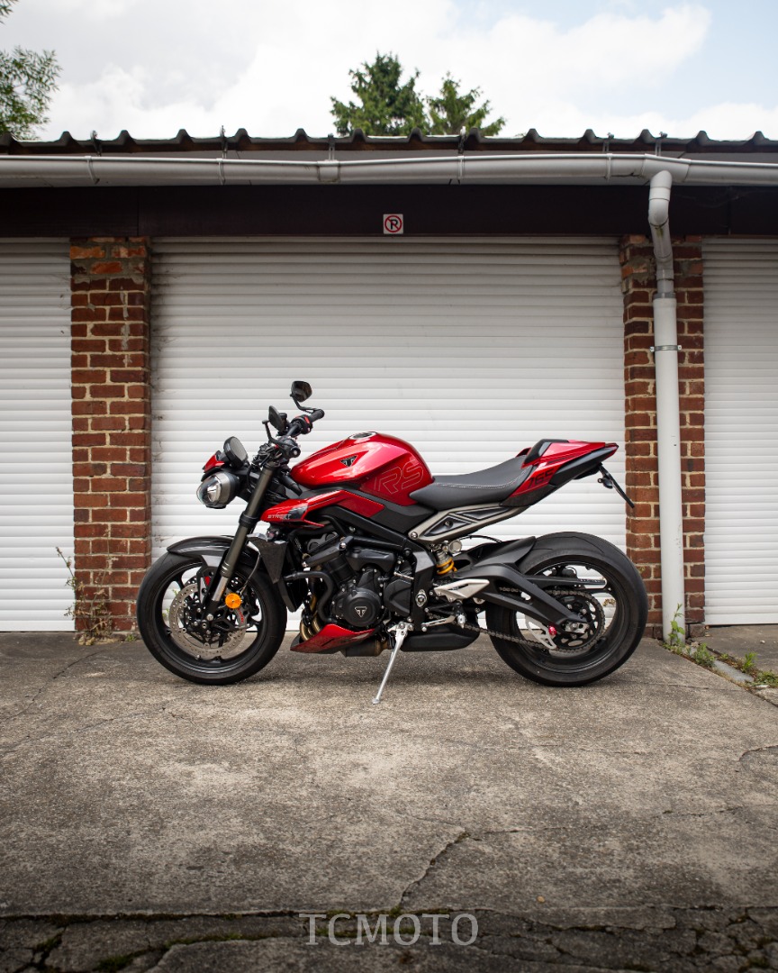 Street Triple 765 RS CARNIVAL RED