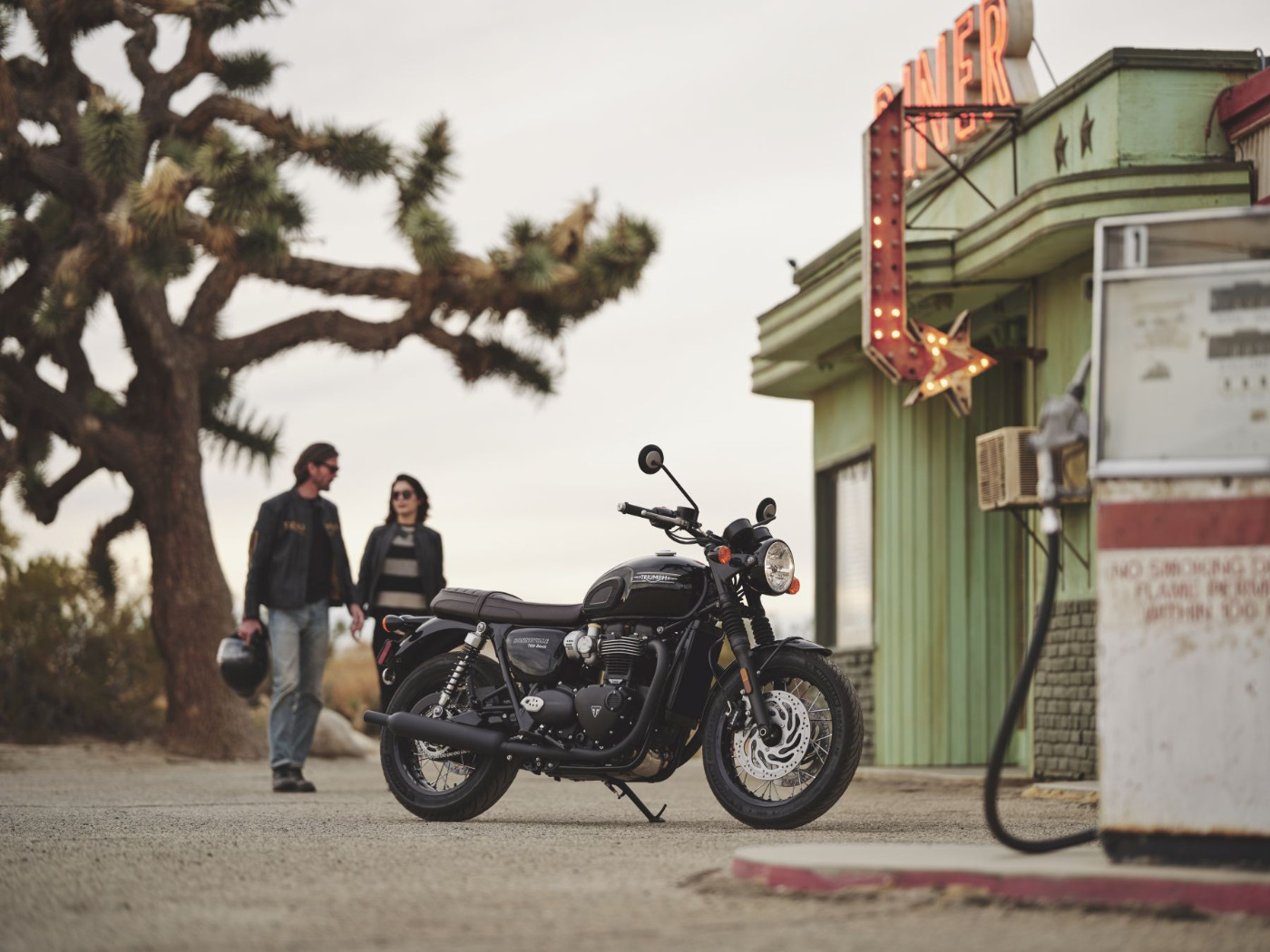 Bonneville T120 Black